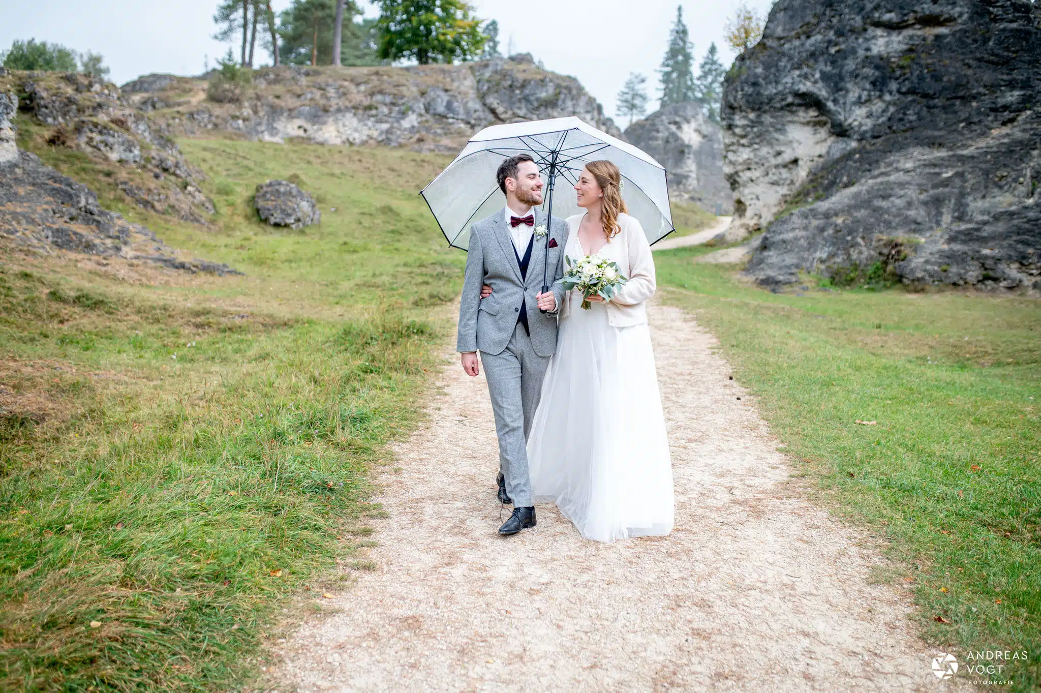 Hochzeitsfotos bei Regen im Wental - Fotograf Andreas Vogt